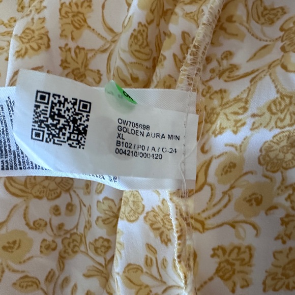 Old Navy Women’s Ruffled Satin Golden Floral Sleeveless Maxi Dress size XL - Picture 12 of 12